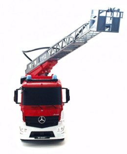 Straż pożarna Mercedes Arocs z armatką wodną 2.4GHz (dźwięki i światła, ruchoma drabina)